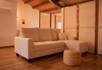 MonResidence La Figuereta has Balcony rooms