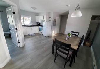 Beau Vista on Broadway has Balcony rooms