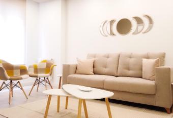 Apartamento DENVER - Centro, Nuevo, Dise  o, Wifi allows 18 year olds to book a room