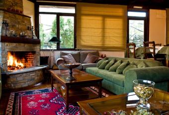 Alkistis Hotel allows 18 year olds to book a room