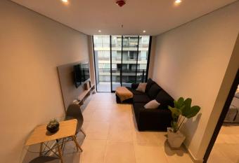 Hermoso depto. 1 dormitorio- Asuncion- Villa Morra #504 has Balcony rooms