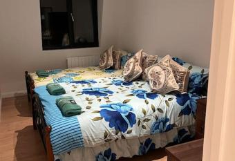 2 bedrooms in Ealing 2 allows 18 year olds to book a room