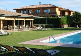 Apartahotel Suites Vila Birdie has Balcony rooms