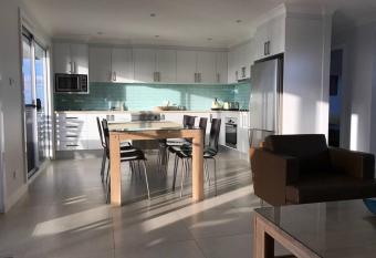 Summer Salt Beach House has Balcony rooms