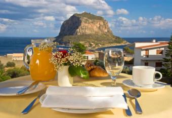 Panorama has Balcony rooms