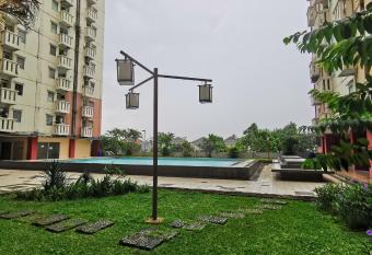 Cibubur Village Wina Property has Balcony rooms