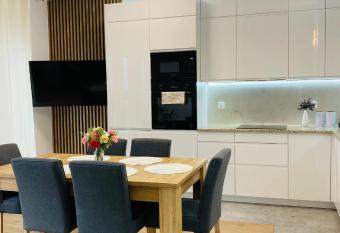 Apartament De Charme allows 18 year olds to book a room