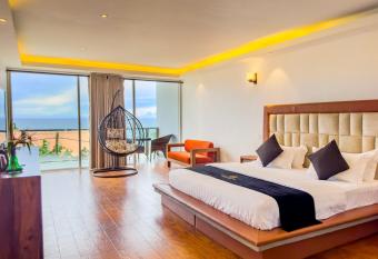 Mazarine Surf Suites Hiriketiya has Balcony rooms