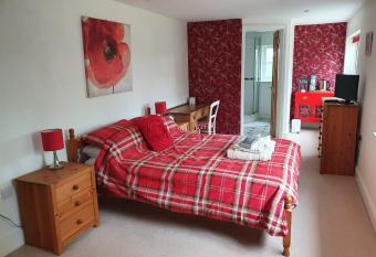 Everlong Farm allows 18 year olds to book a room