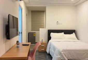 MAYAMA APARTMENT has Balcony rooms