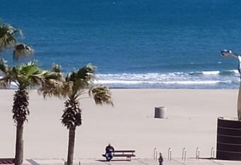 Appartement les pieds dans l eau has Balcony rooms