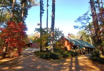 The Hiding Place has Balcony rooms