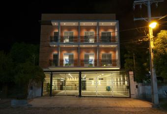 VIVARIUM APART HOTEL has Balcony rooms