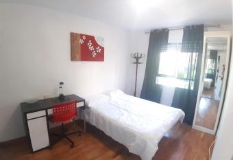 Plaza PUERTA NUEVA has Balcony rooms