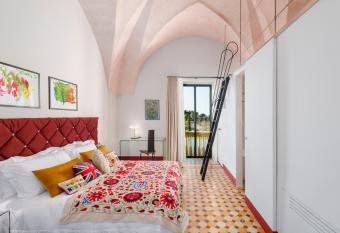 Oasi Verde Casin Anand - Retreat & Spa allows 18 year olds to book a room