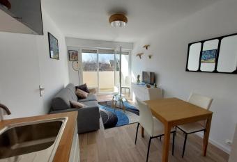 Les 3 mouettes    Cabourg - c  te normande has Balcony rooms