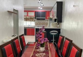 Gemilang Guesthouse has Balcony rooms