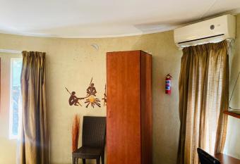 Eagle Crest Executive allows 18 year olds to book a room