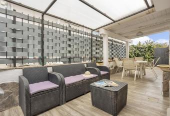 Letizia House has Balcony rooms