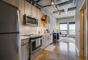 Sable 83 has Balcony rooms