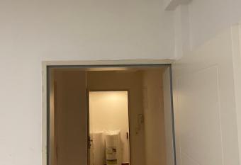 Ferienwohnung Bremen city allows 18 year olds to book a room