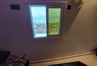 Studio rayhane allows 18 year olds to book a room