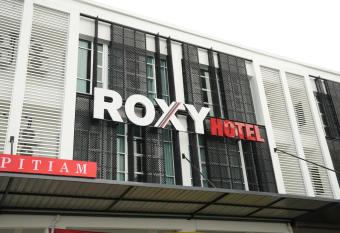 Roxy Hotel Aiman allows 18 year olds to book a room