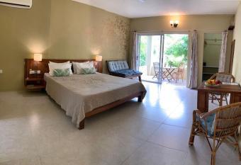 Beautique Studio 49 allows 18 year olds to book a room