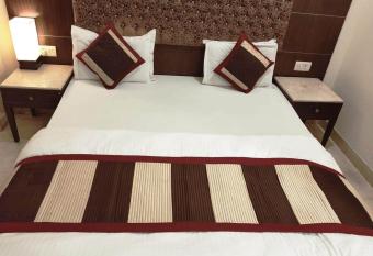 City Plaza has Balcony rooms