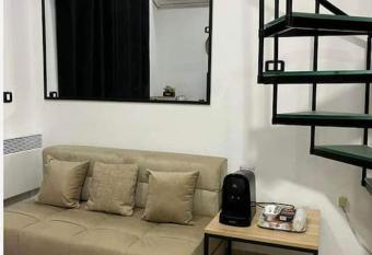 appart Cosy allows 18 year olds to book a room