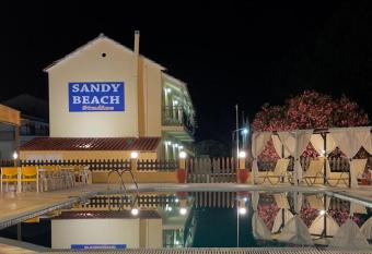 Sandy Beach Standard Studio has Balcony rooms