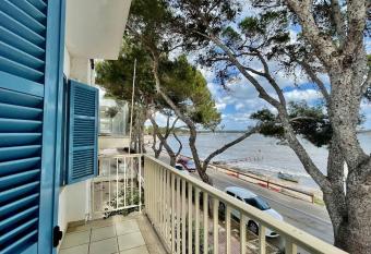 Villa Luc  a has Balcony rooms