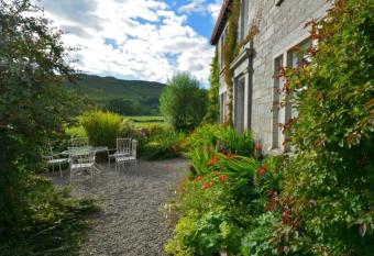 Blarcreen allows 18 year olds to book a room