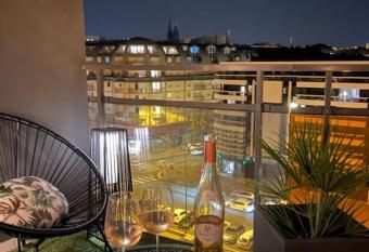 Le Septi  me Ciel Clermont-Ferrand cosy en ville allows 18 year olds to book a room