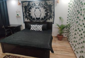 4 BHK luxurious apartment has Balcony rooms