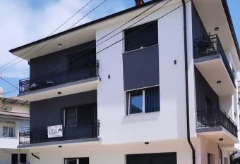 Rooms Ideal has Balcony rooms