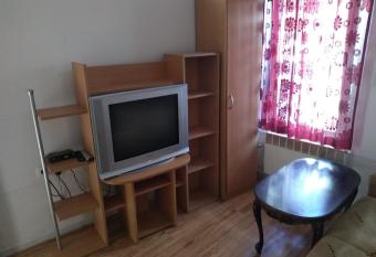 Stan na dan allows 18 year olds to book a room