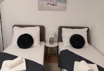 Studio apartman Hana has Balcony rooms