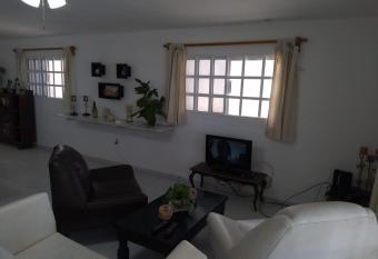 Casa progreso frente al mar allows 18 year olds to book a room