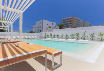 White Apartments - Adults Only has Balcony rooms