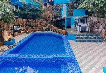 RedDoorz at Pacet Mojokerto allows 18 year olds to book a room