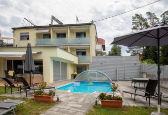 enJOY Appartements allows 18 year olds to book a room