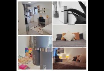 Studio apartment within city centre with ensuite allows 18 year olds to book a room