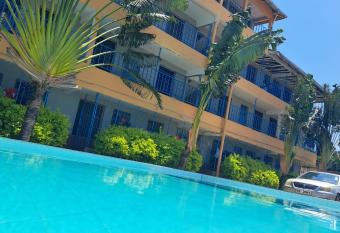 Tranquil Terrace Cottages Diani allows 18 year olds to book a room