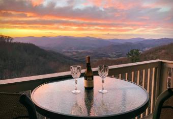 Blue Ridge Mountain Air Retreat with epic mountain views! has Balcony rooms