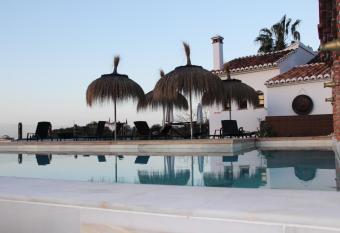 Posada Morisca Charming Hotel Boutique allows 18 year olds to book a room