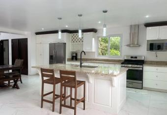 Escape from stress & noise! has Balcony rooms