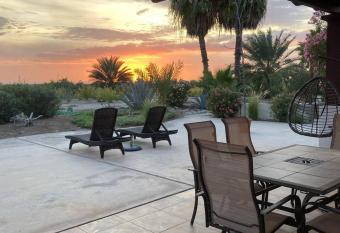 2br house, golf course view, community heated pool allows 18 year olds to book a room