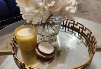 Big Luxury Private Room in Katy-003 allows 18 year olds to book a room