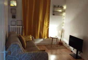 Petit nid d amour has Balcony rooms